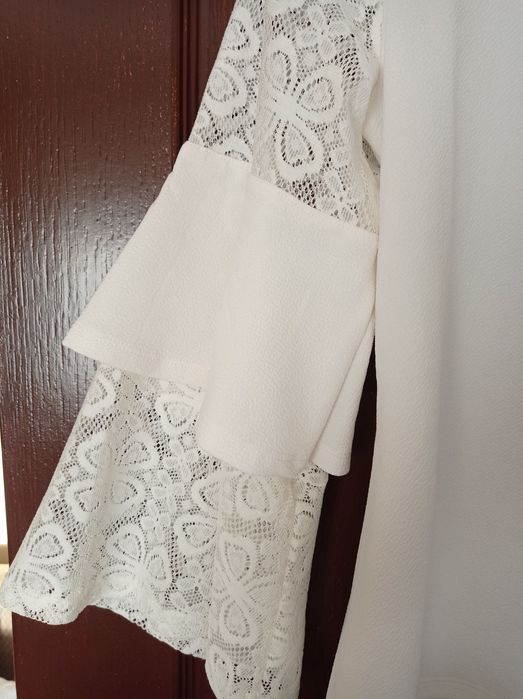 Biała bluzka z koronką S