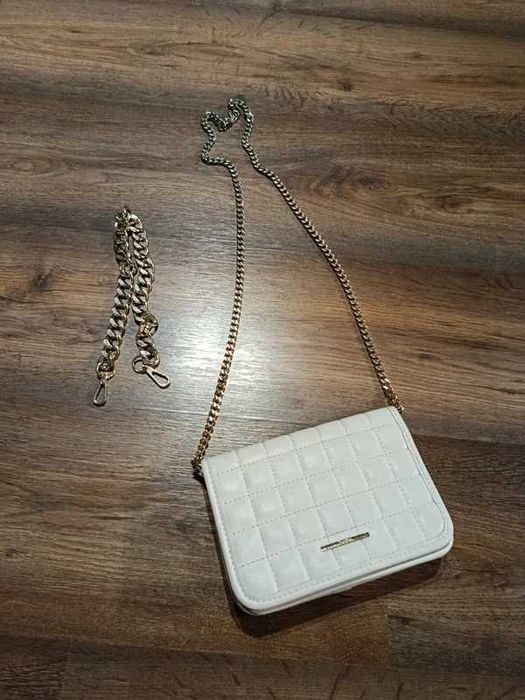 Beżowa mała torebka Bershka