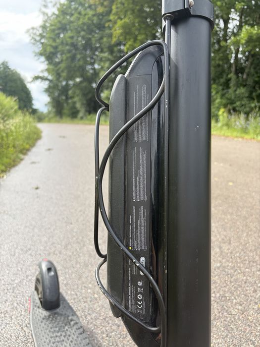 Hulejnoga elektryczna Ninebot Segway ES4