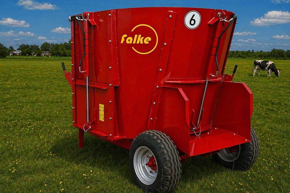 FALKE MIX 6E wóz paszowy do niskich i wąskich obór
