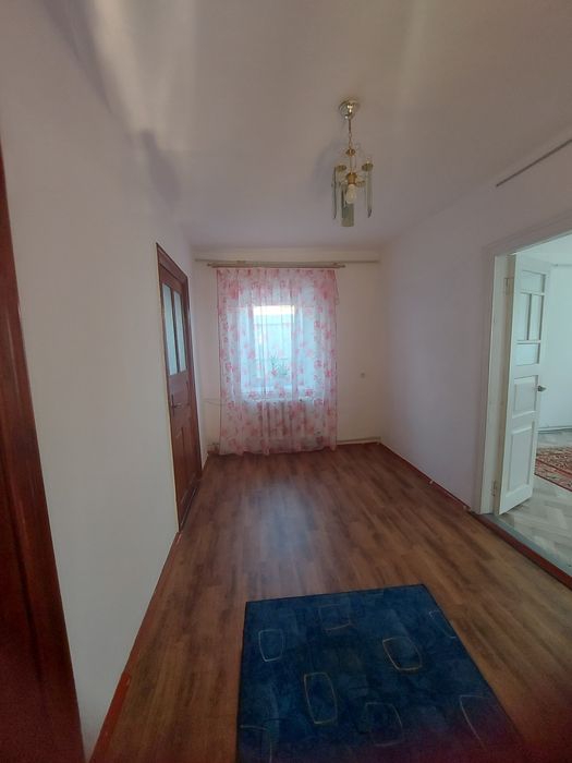 Продаєтся окремий будинок  за  Зупинкою Жукова