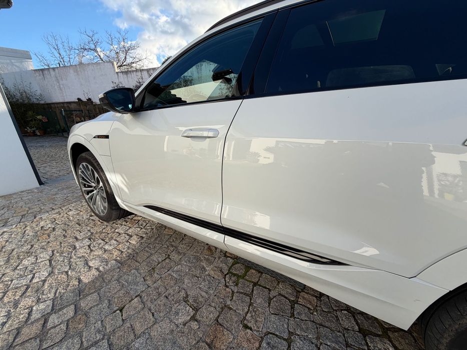 Audi E-TRON 55 QUATTRO 55 S line
