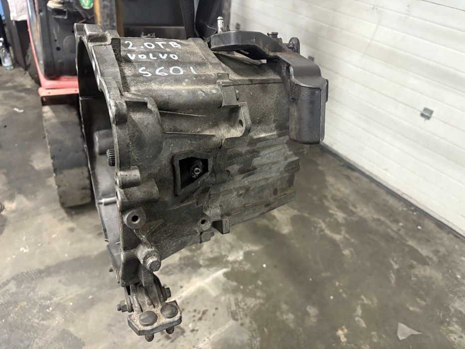 Volvo s60 skrzynia biegów 2.0 t b t5 manalna
