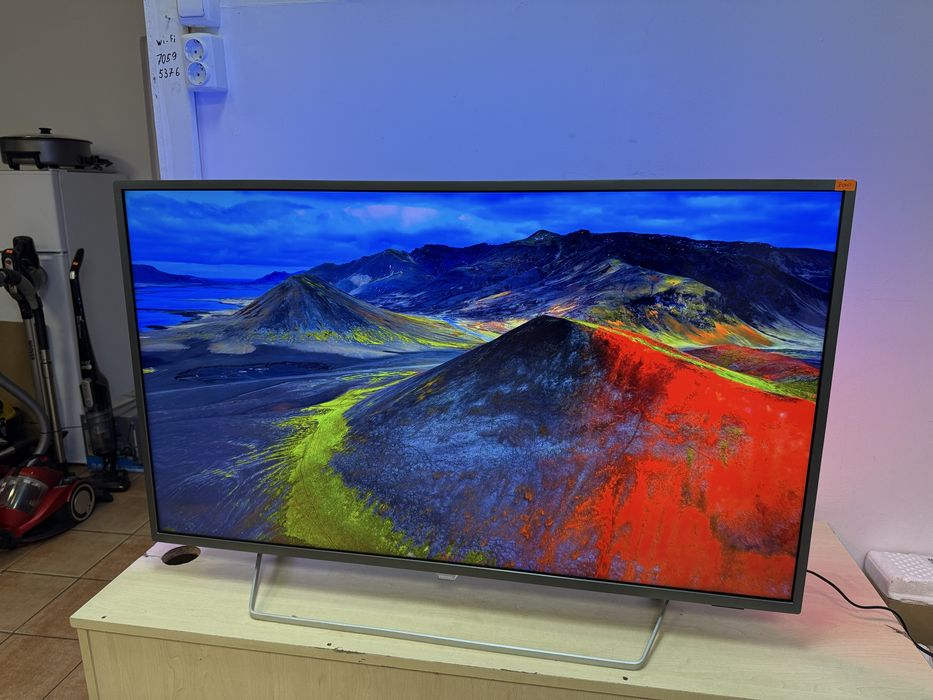 Телевізор Philips 43 дюйми Smart tv,fi-wi,4k