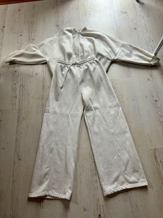 Костюм молочний ZARA