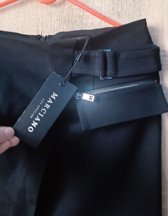 Spódnica ołówkowa NOWA roz 42/ XL marki Marciano