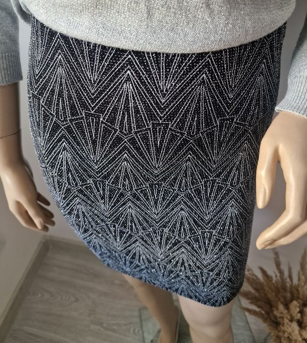 Totalny must have piękna elegancka ołówkowa spódnica /sylwester/