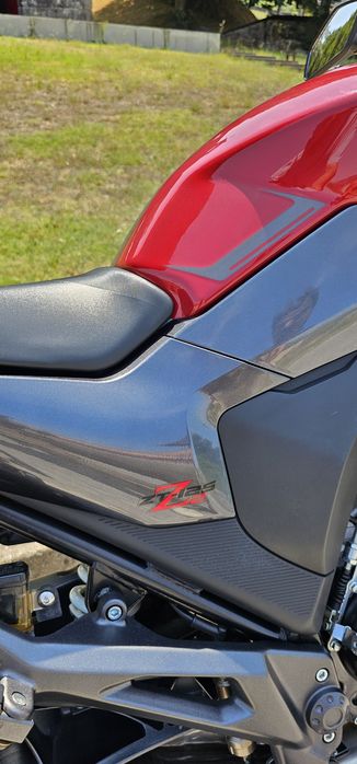 Zontes Z2 125cc de 2021 - Impecável