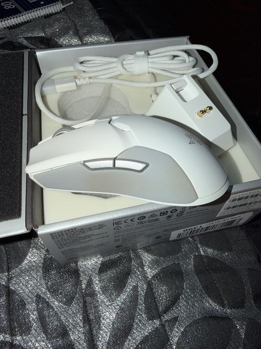 Razer Viper ultimate Mercury