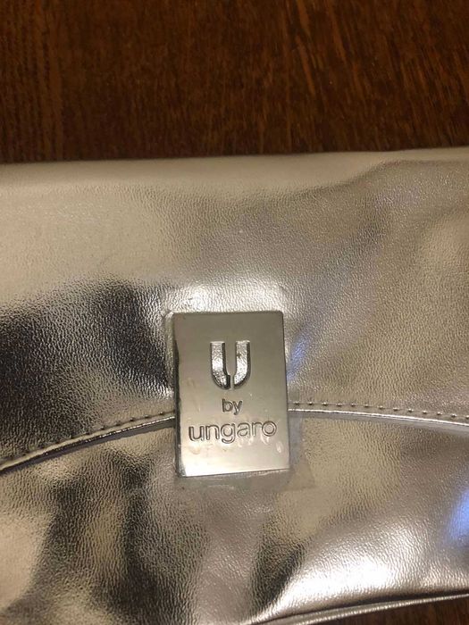 Сумка-клатч срібляста Ungaro