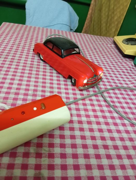 Игрушки машинки СССР. Машинка на управление