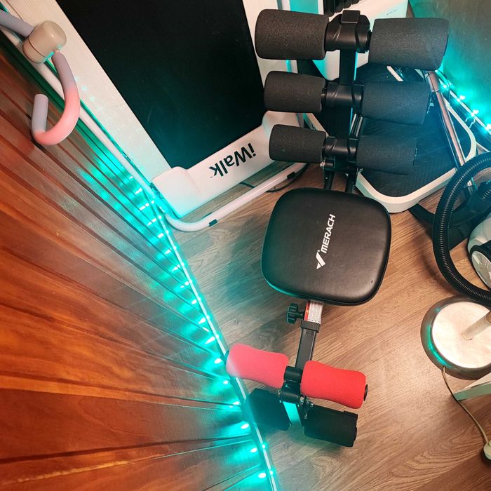 Passadeira elétrica e banco abdominais