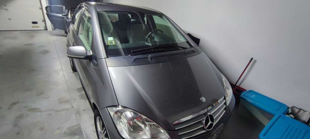 Mercedes Classe A A150 Elegance de 2009 com 144km