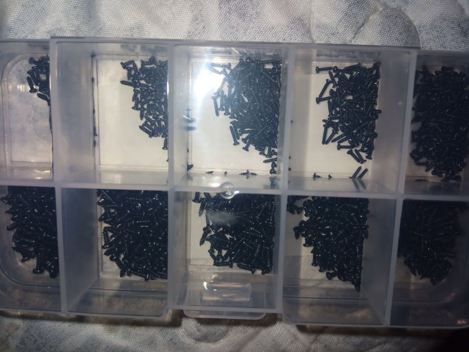 Маленькі гвинтики по ремонт телефонів та других гаджетів.1000шт.