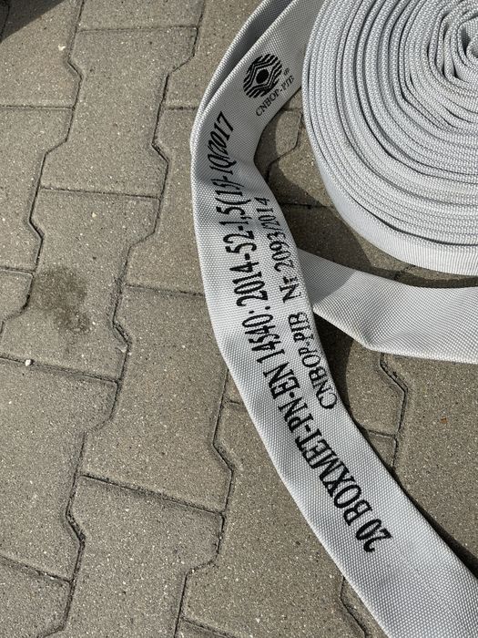 Wąż strażacki hydrantowy z prądownicą