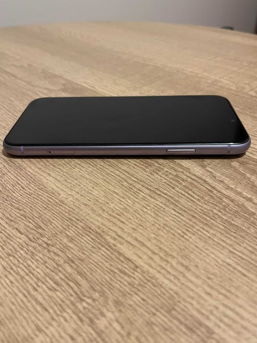 Fioletowy iPhone 11 128 GB super stan bateria 86%