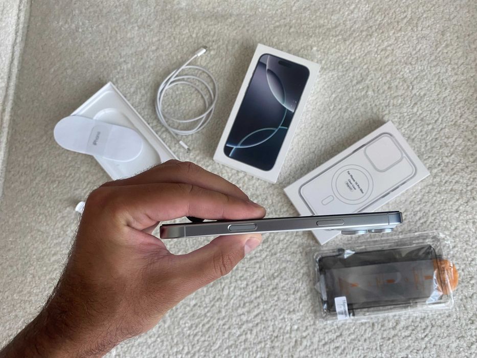 iPhone 16 Pro Max 256GB White Titanium SIM + eSIM 92 АКБ Состояние 5+