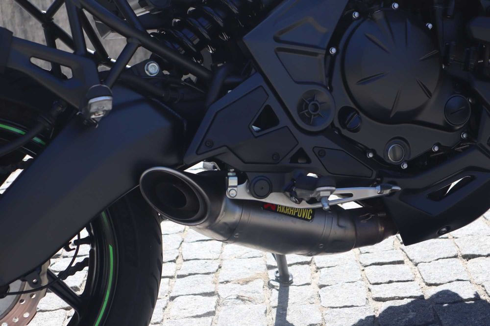 Kawasaki Versys 650 Grand Tourer (2023) – Como Nova (Extras & Performance)