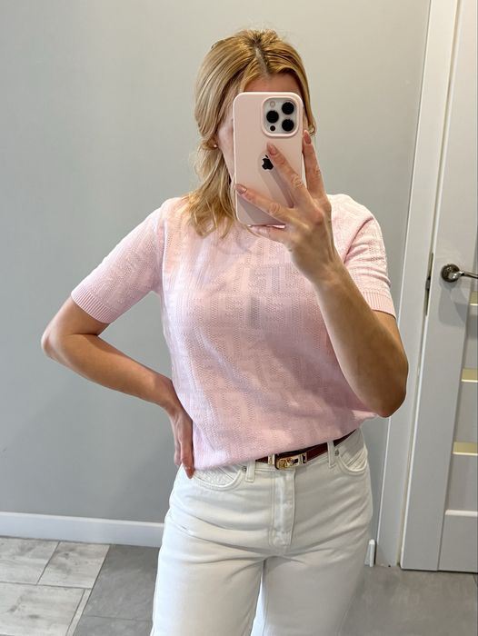 Продам кофту Fendi