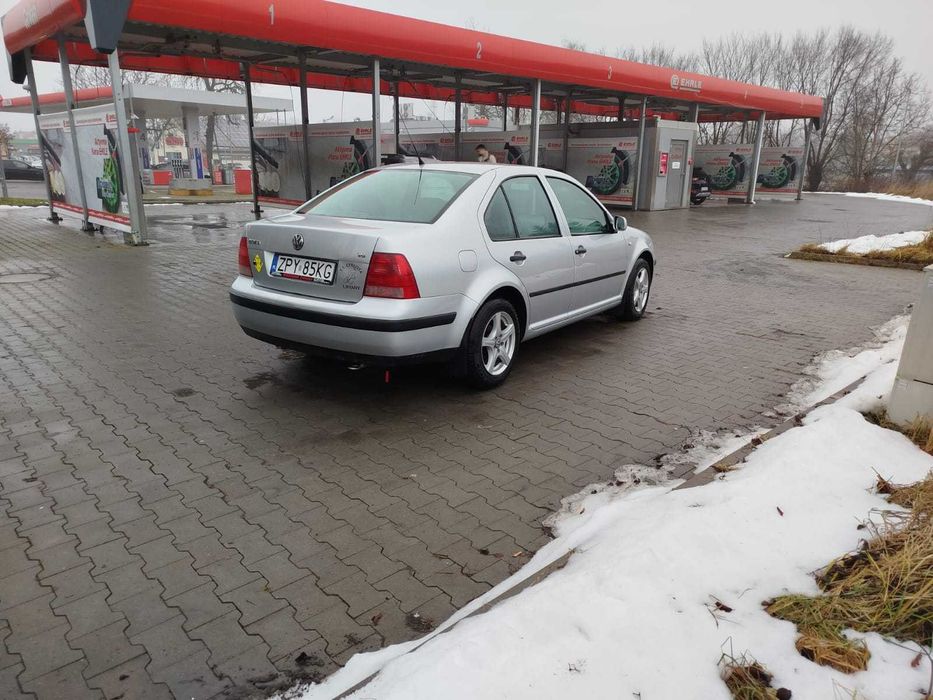 Sprzedam Volkswagen Bora 1.6 Benzyna – 2003 r.