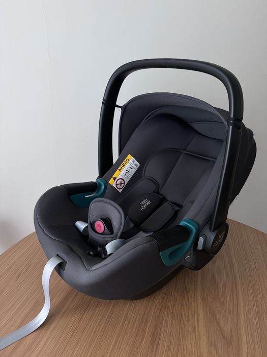 Nosidełko łupina fotelik samochodowy Britax Römer BABY-SAFE 3 i-SIZE