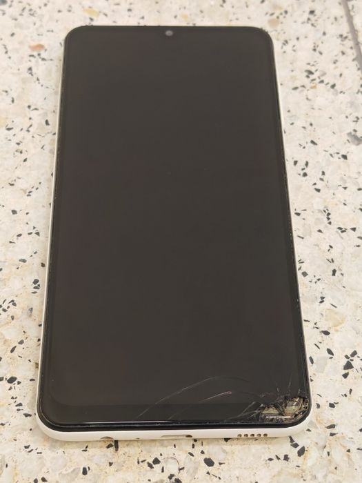 4 telefony smartfony smartfony na części Xiaomi Huawei mí Samsung realme