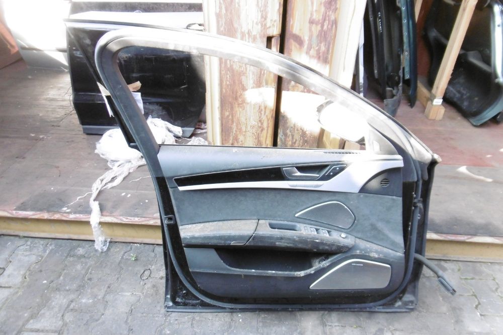 Drzwi przód lewe Audia A8 D4 LONG