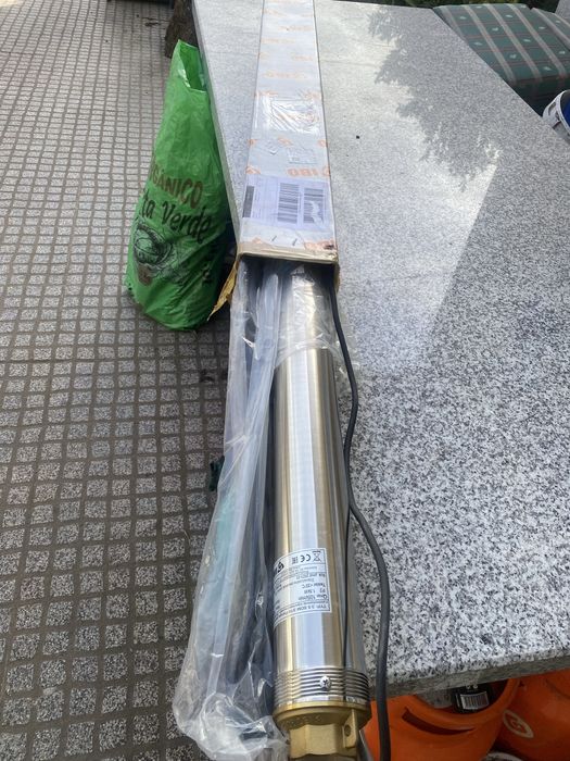 Bomba para furo de agua  NOVA