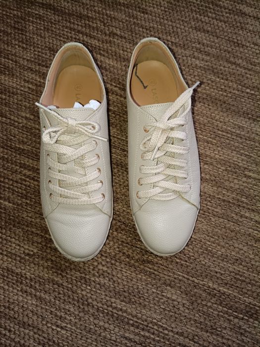 Damskie półbuty sneakersy skórzane skóra Lasocki 40 jak nowe