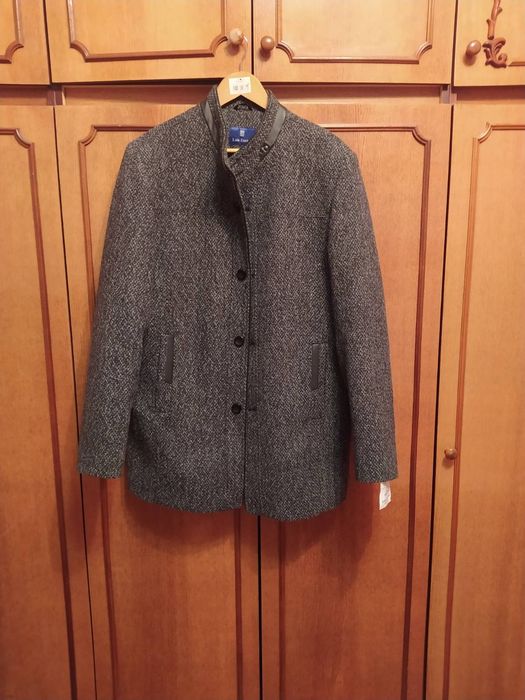 Продам чоловіче пальто 56розмір.