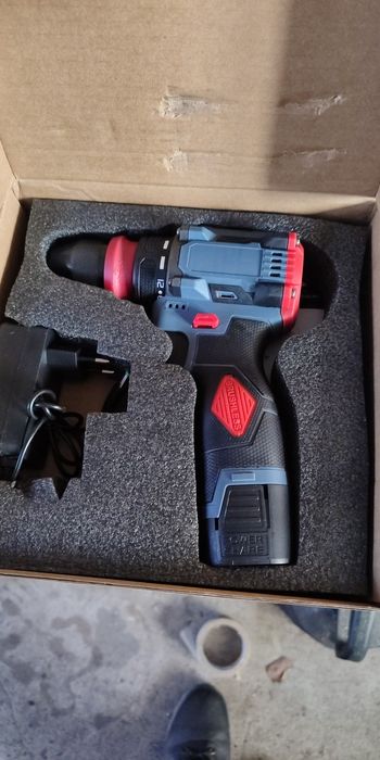 Шуруповерт 16 в!