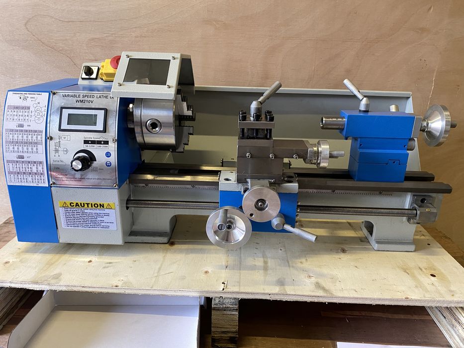 Токарно-винторезный станок WM210V 210x400 мм 1100W