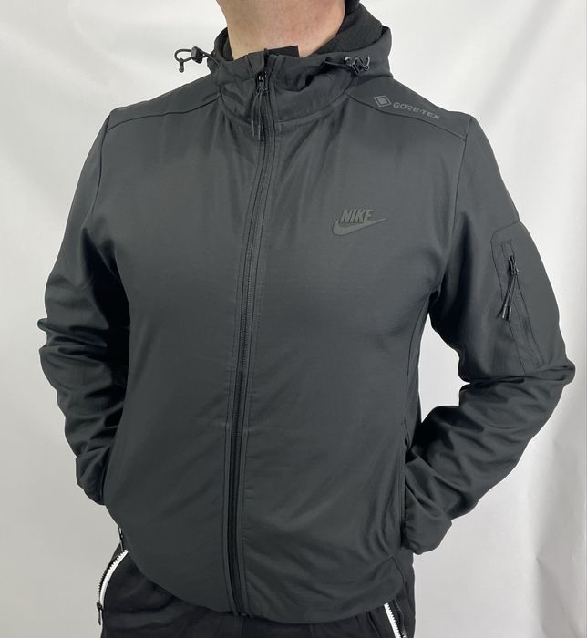 Ветровка мужская на флисе с капюшоном произв Китай в топ качестве