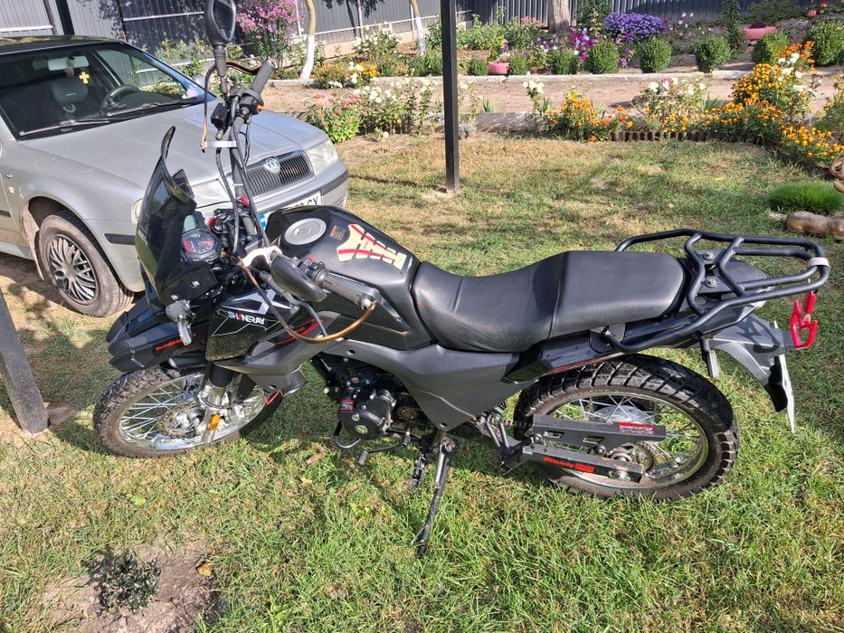 Продам  Shineray x-Trail 200