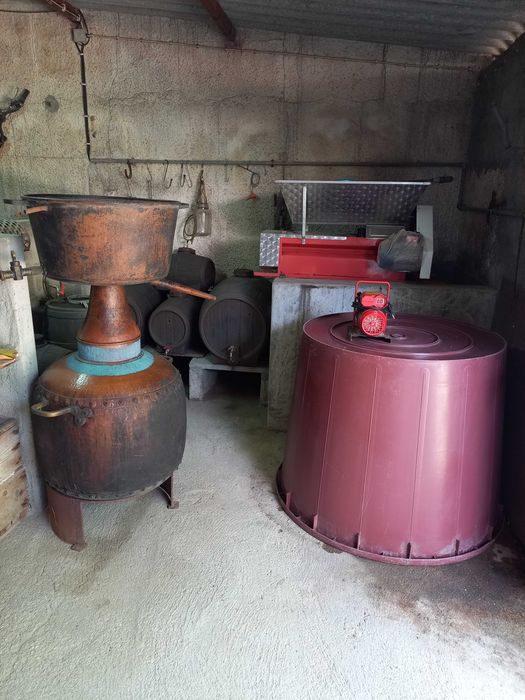 Alquitarra, Pipos para Vinho, Dorna, Bomba de Trasfega