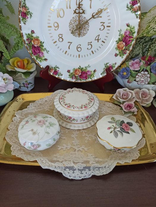 Шкатулка яйцо комод для украшений Royal Albert  пуфик шкатулка