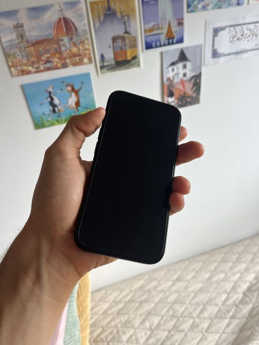 iPhone 16 Preto 128GB