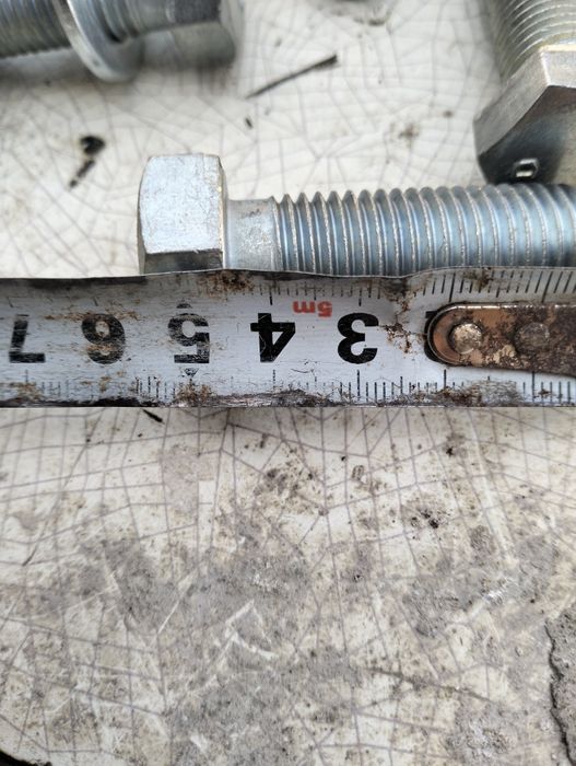 Болт М16 шайба гайка