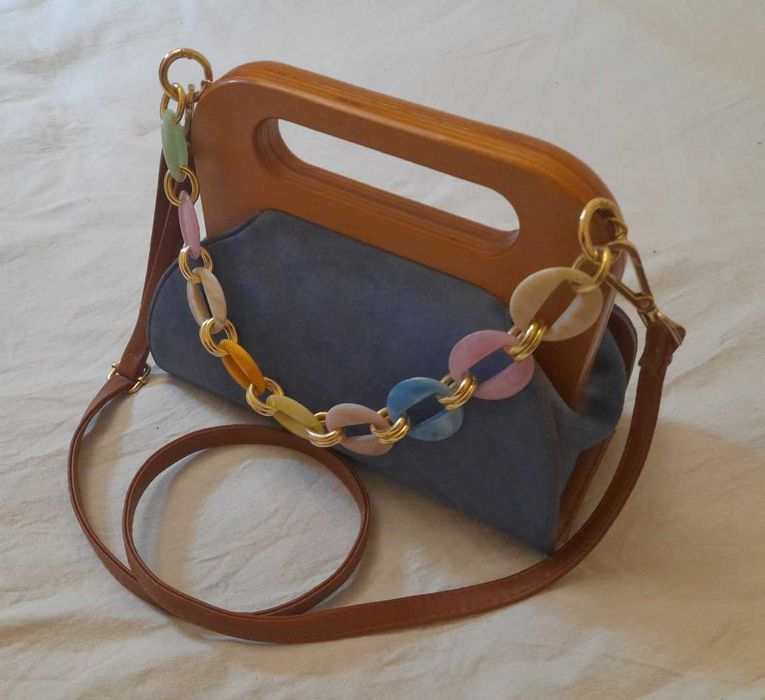 Модная Женская сумочка , в отличном состоянии.