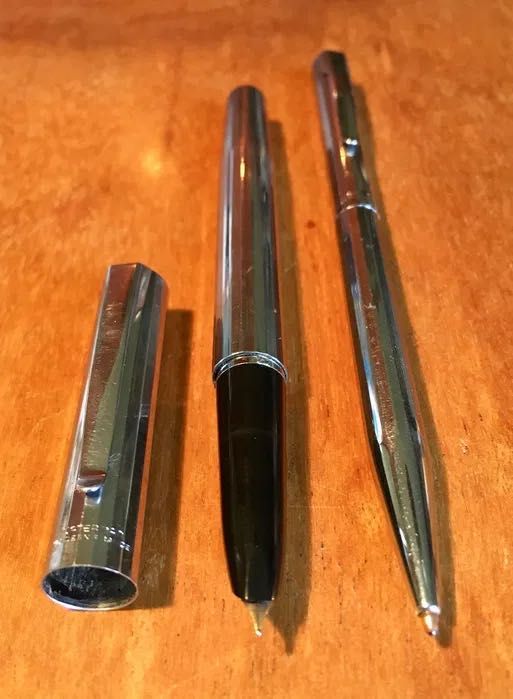 WATERMAN - caneta - esferográfica - em bom estado