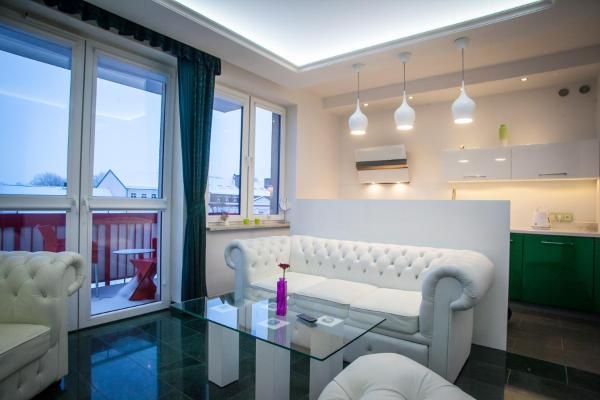 ROYAL APARTMENT w centrum Suwałk, KLIMATYZACJA, NA DOBY !!! Kwatera Lux