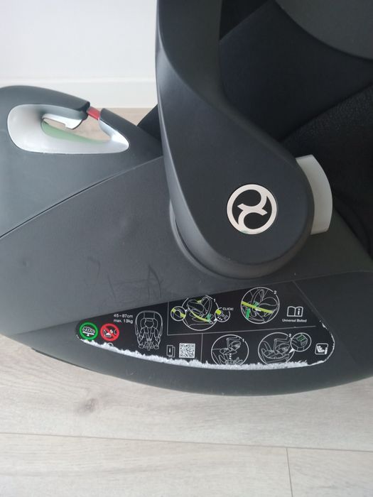 Автокрісло Cybex Cloud T i-Size в комплекті з базою Base T