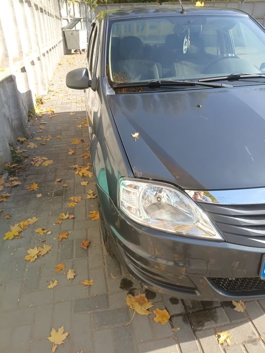 Дачя логан продам