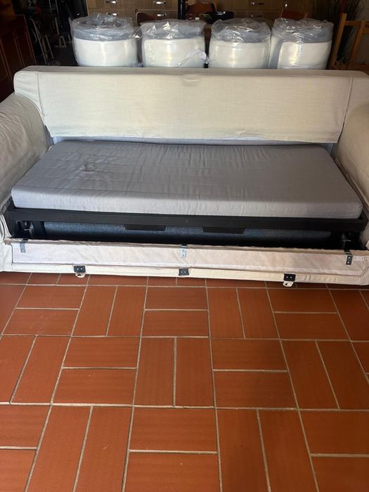 Sofa-cama IKEA, modelo Ektorp, 3 lugares (descontinuado)