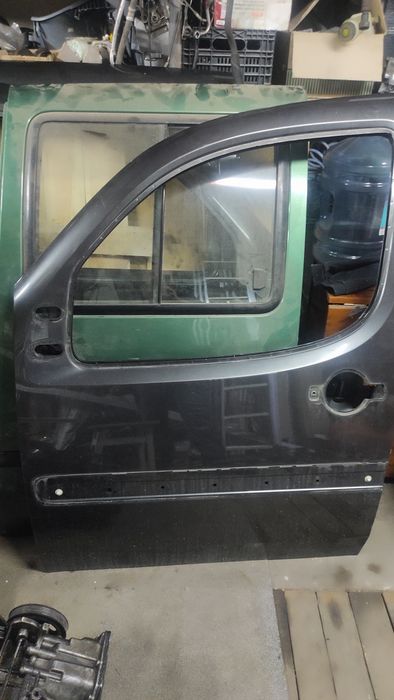 Двері капот двигун фиат Добло Fiat Doblo