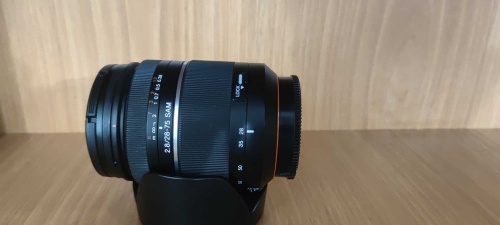 Об'єктив Sony 28-75mm f/2.8 SAM (SAL2875) + фільтр Hoya Pro1 Digital