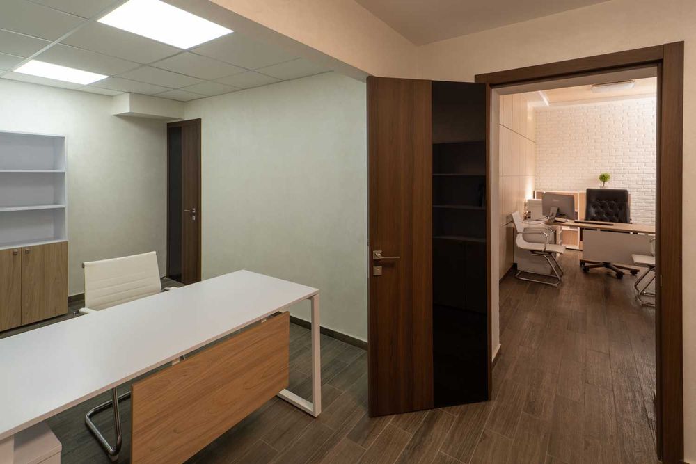 Продажа • Готовый офис по цене ниже 1000$ /м² • Приморский Зоопарковая