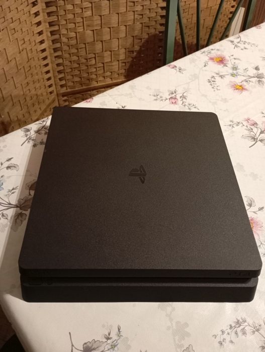 PlayStation 4 500GB