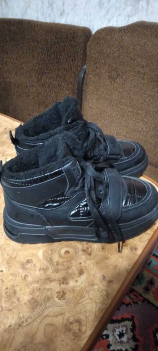 Зимові черевики хайтопи
