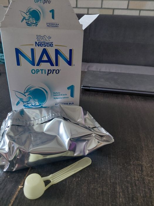 Mleko modyfikowane nan 1 . 300 gram jedno opakowanie